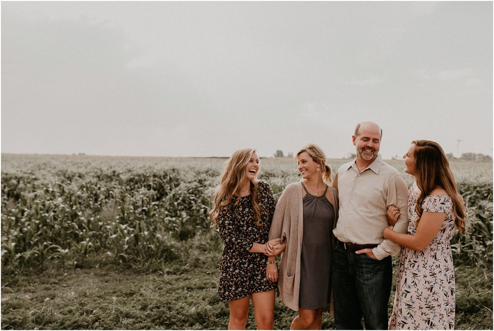 Boise Senior Boudoir Wedding Photographer Makayla Madden Family Pictures Meridian Idaho Linder Farms Corn Field Laughter Candid Family Moments