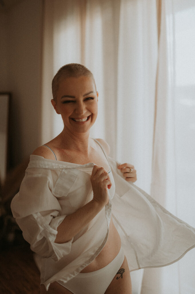 boise idaho photographer breast cancer awareness chemo radiation treatment healing empowering boudoir session boudoir by kayla Makayla Madden